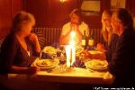 Gemütliches Essen - so sieht's dann doch nur zu besonderen Anlässen aus...