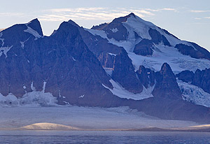 Schoffe Berge, Prins Karls Forland