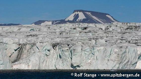 Calving glacier front in Brepollen (innermost Hornsund)