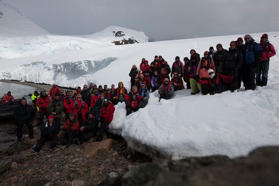 Group photo Paradise Bay