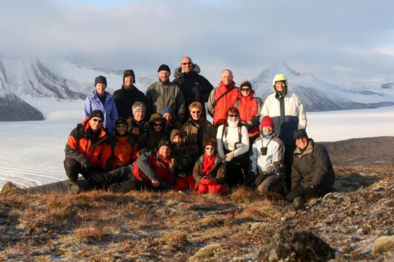 Group photo - Fridtjovbreen, 24 September 2008