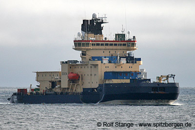 Northern Sea Route: icebreaker Oden.