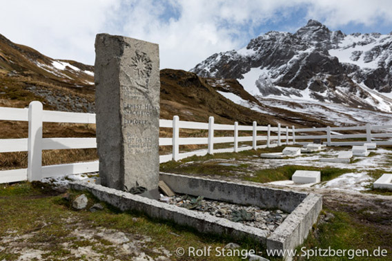 Grytviken cemetery: Shackleton