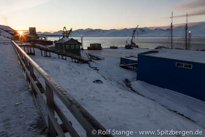 Polar night, Barentsburg