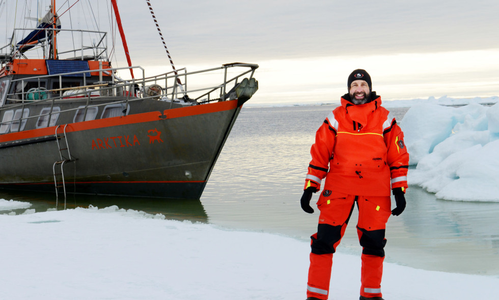 Gilles Elkaim on his boat Arktika