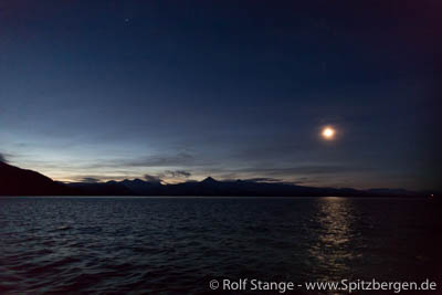 Polar night, Isfjord.