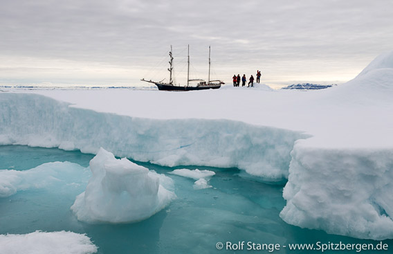 Ice landing on 80 degrees north