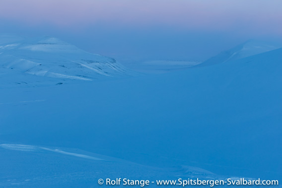 Eskerdalen, light of dawning polar day, mid February