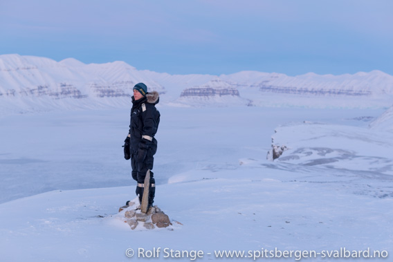  Lukas nyter utsikten over Tempelfjorden 