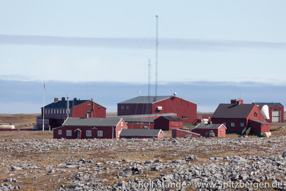 Weather station Bjørnøya Radio at Herwighamna, Bear Island (earlier called Bjørnøya Radio)