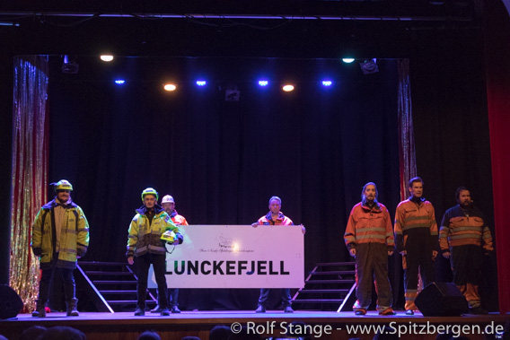 Lunckefjellet-Schild, Spitzbergen Revue 2019, Longyearbyen