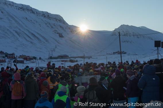 Sonnenaufgang beim Solfest, Longyearbyen