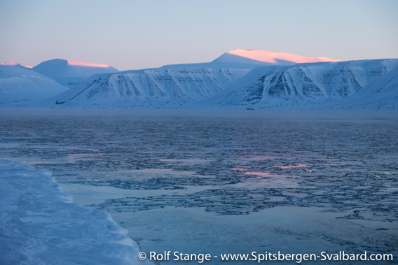 Ice, Adventfjord
