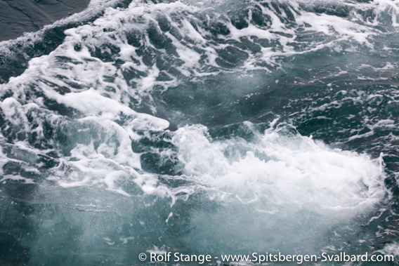 Strong tidal currents in Heleysund