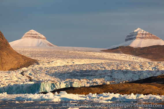 Glacier front of Kronebreen, Kongsfjord