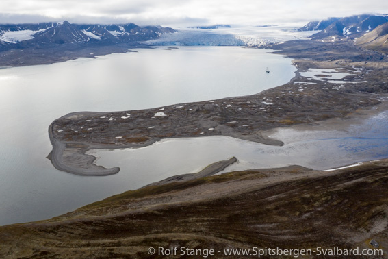 Isfjord landscape: Ymerbukta