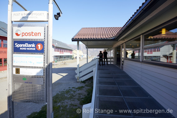 Post und Bank, Longyearbyen