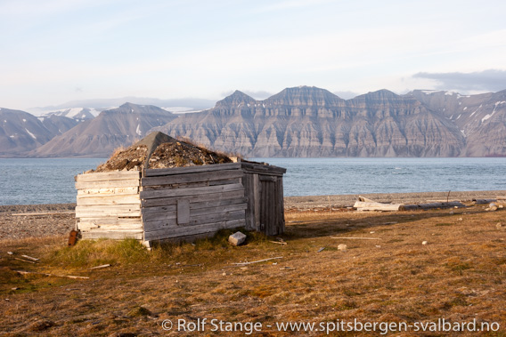 Fangsthytte, Skansbukta