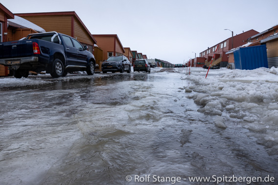 Longyearbyen: Regen und Schneeschmelze im Winter