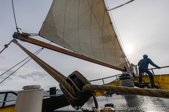 Meander under sail, Altafjord