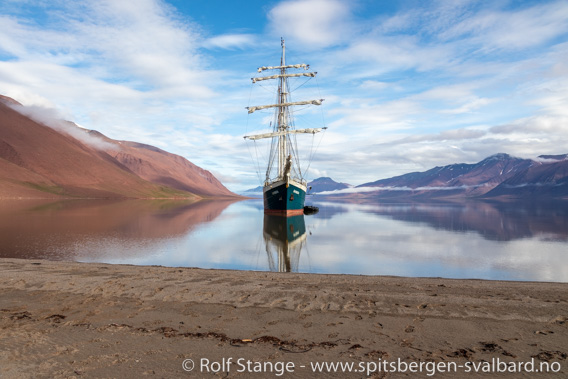 Antigua, Woodfjorden