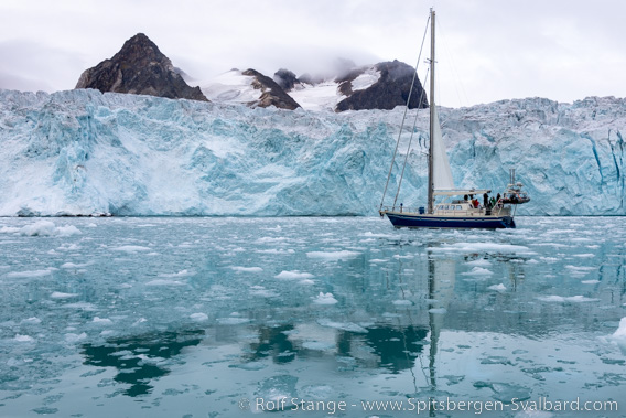 SY Arctica II, Fuglefjord