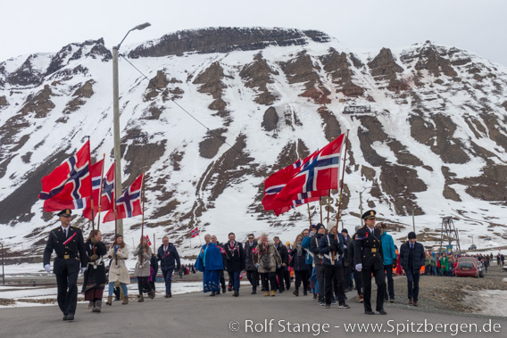 Longyearbyen: ein norwegischer Ort