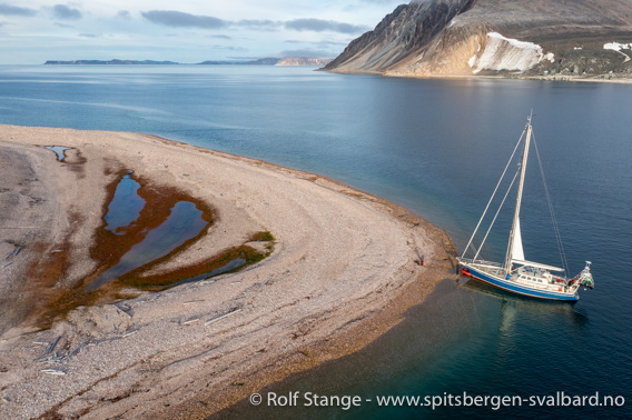 SY Arctica II, 2023, Duvefjord