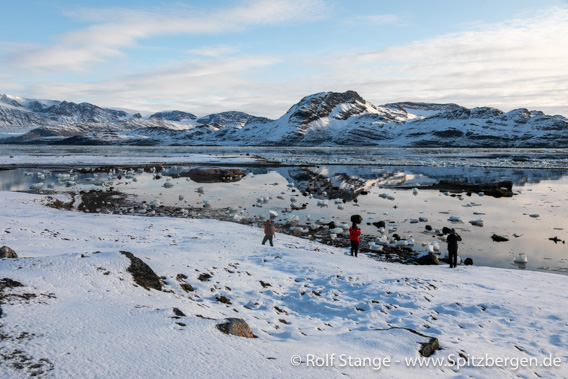 Lovénøyane im Kongsfjord: Midtholmen