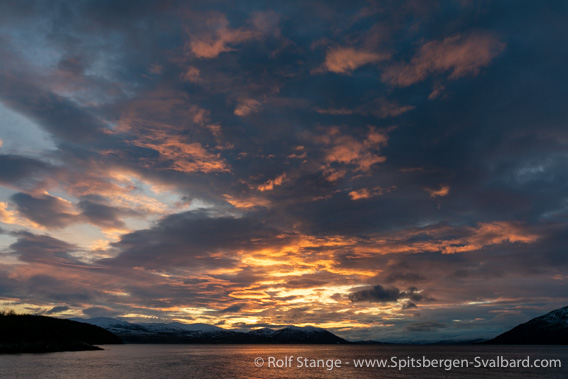 Evening light near Arnøy