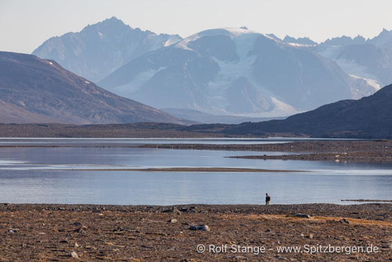 Temperature record Spitzbergen: sunny day on the north coast