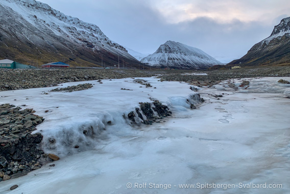 River, Longyearbyen