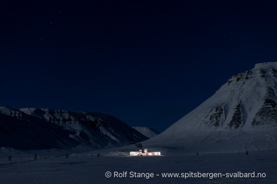 Polarnatt, Adventdalen